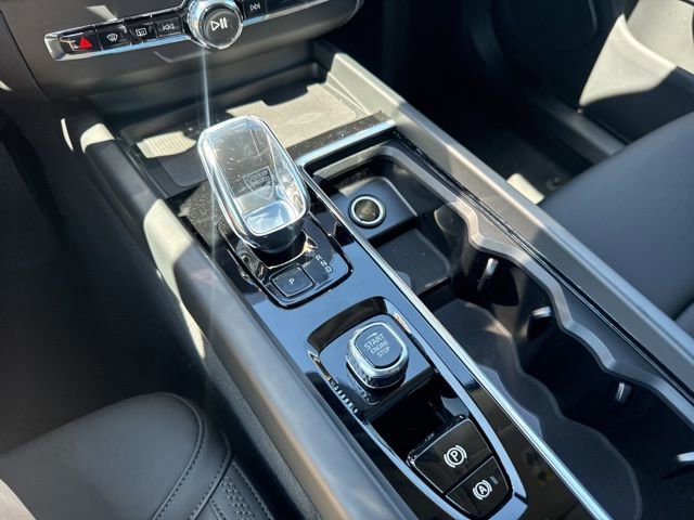 New 2026 Volvo XC60 B5 Plus w/ Climate Package image 24