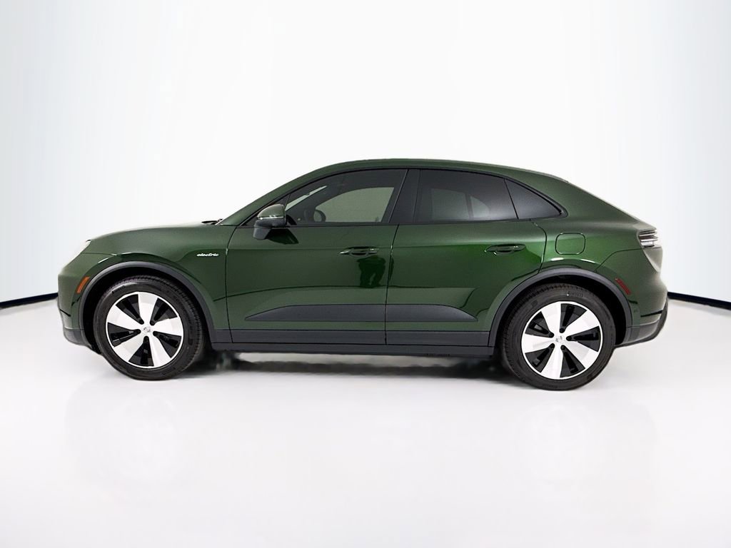 New 2026 Porsche Macan Electric image 2