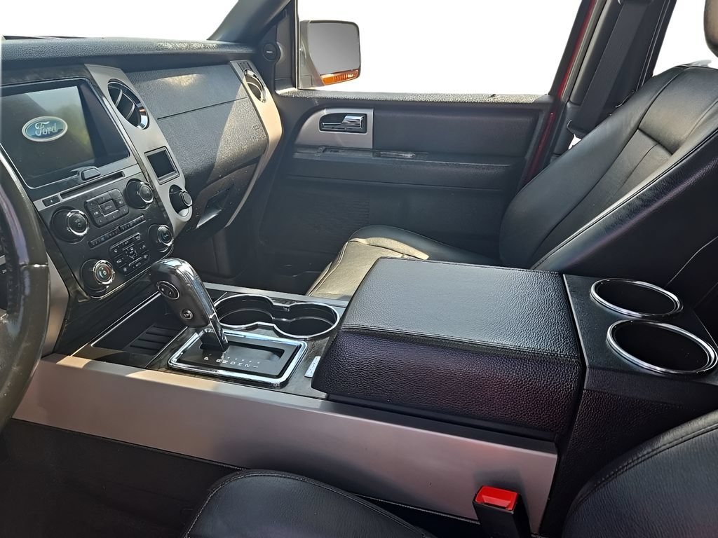 Used 2017 Ford Expedition EL Limited w/ Equipment Group 301A AWD/4WD image 21
