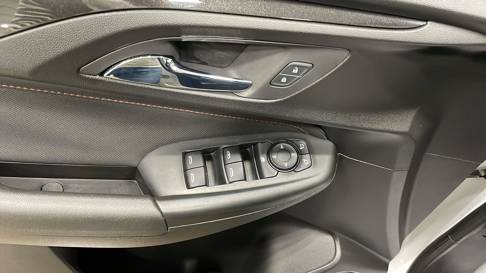 Used 2021 Chevrolet TrailBlazer RS w/ Convenience Package image 14