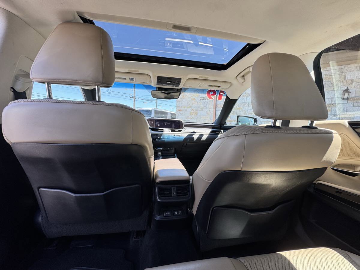 Used 2019 Lexus ES 350 image 7