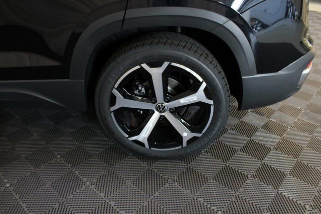 New 2025 Volkswagen Taos SEL AWD/4WD image 21