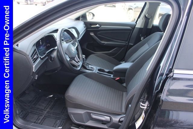 Used 2024 Volkswagen Jetta S image 13