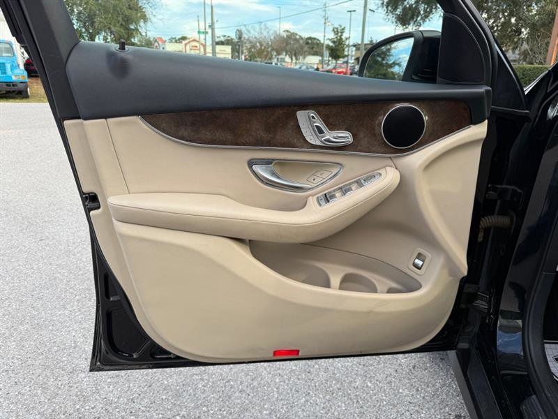 Used 2016 Mercedes-Benz GLC 300 GLC300 4MATIC image 10