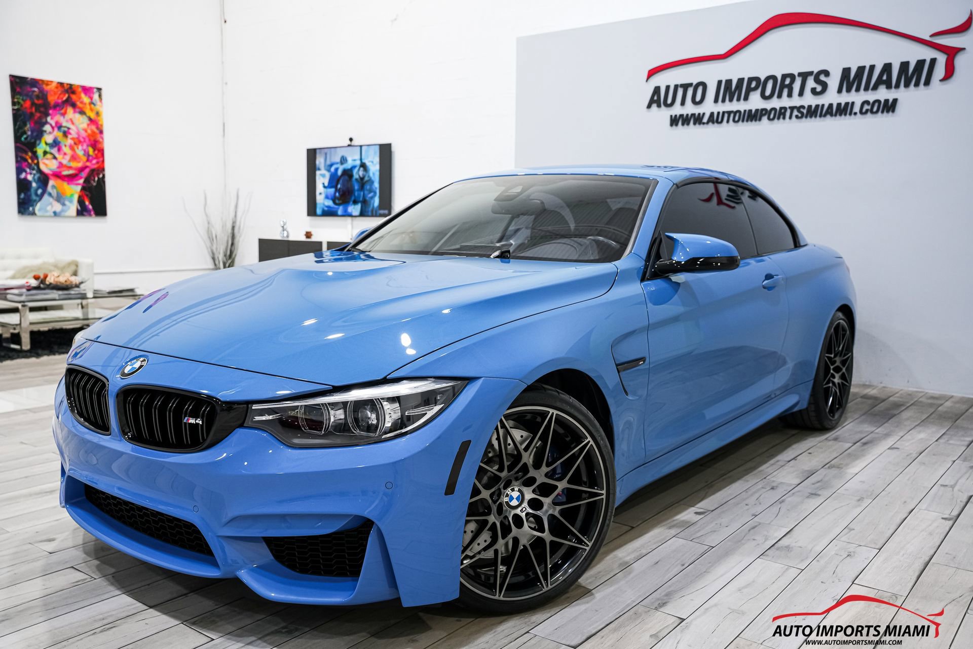 Used 2020 BMW M4 Convertible w/ Competition Package image 1