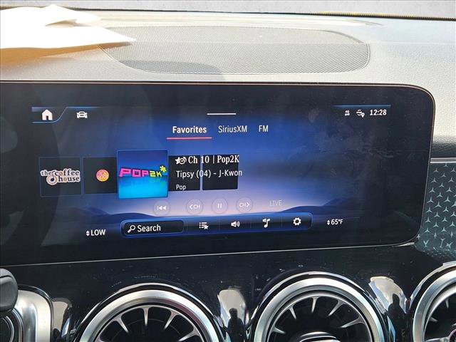 Used 2024 Mercedes-Benz EQB 300 4MATIC image 12