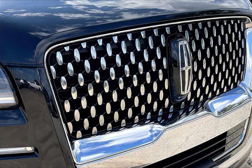 Used 2023 Lincoln Navigator Black Label image 34