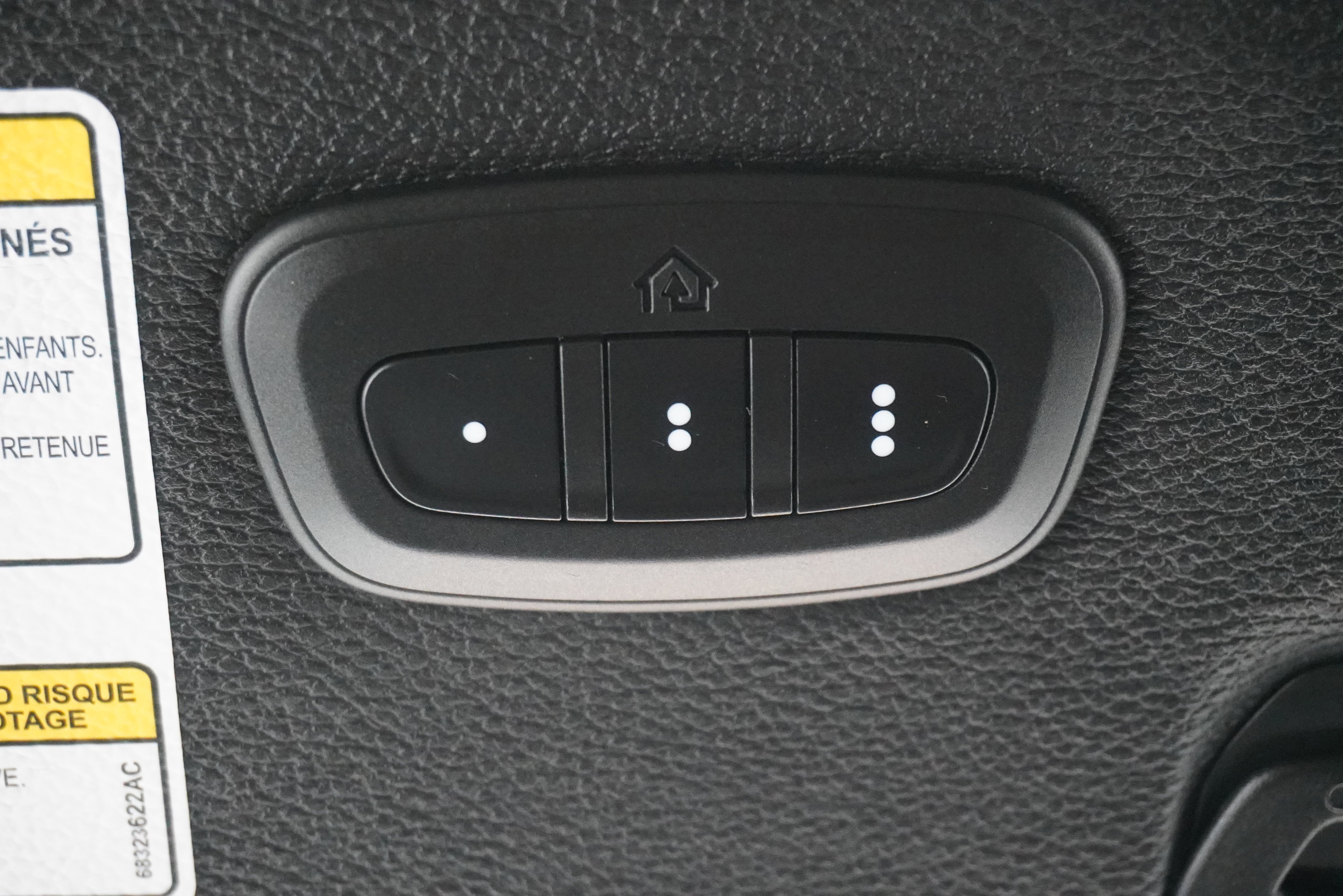 Used 2019 Jeep Wrangler Unlimited Sahara image 23