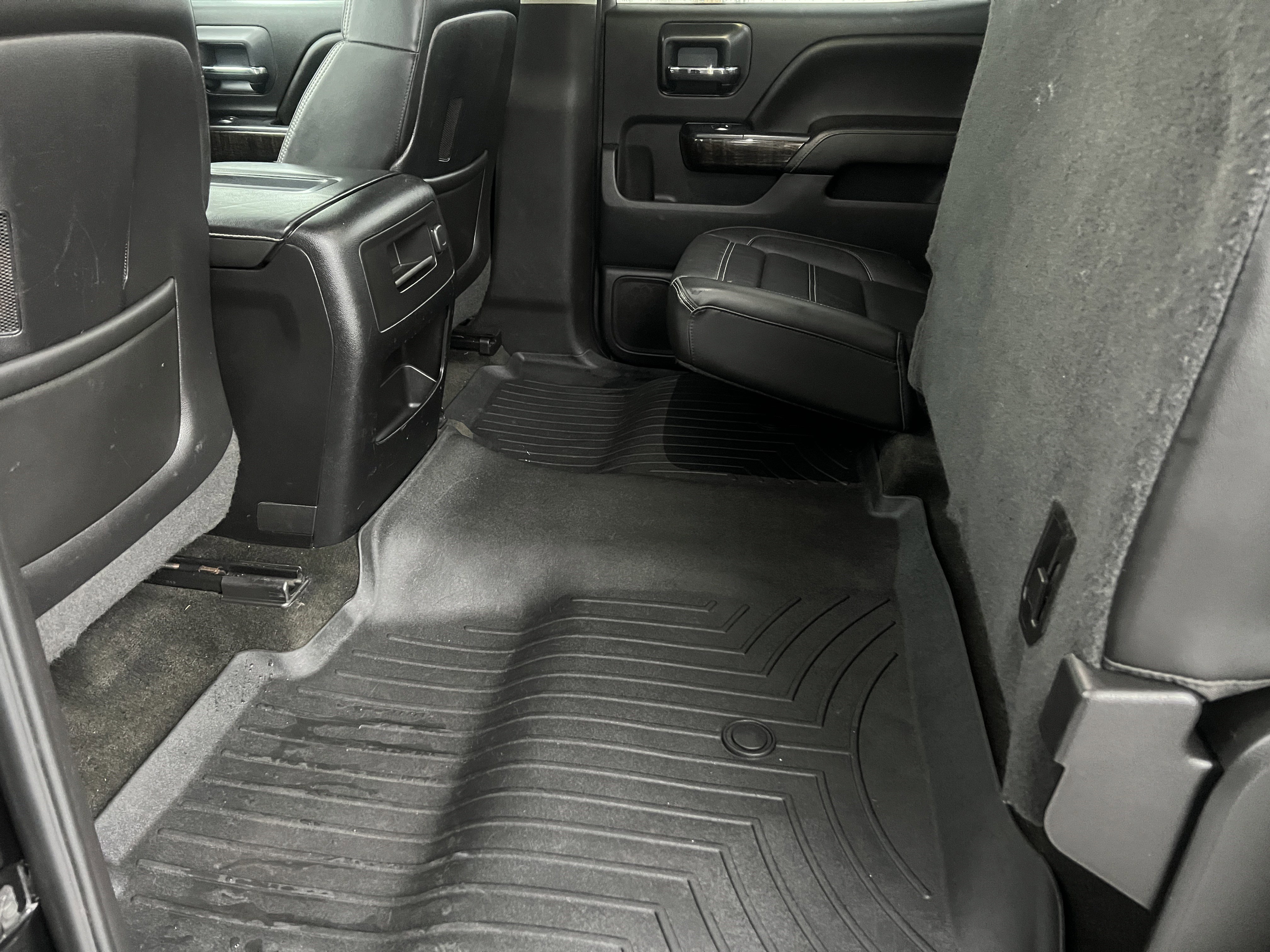 Used 2015 GMC Sierra 3500 Denali AWD/4WD image 18