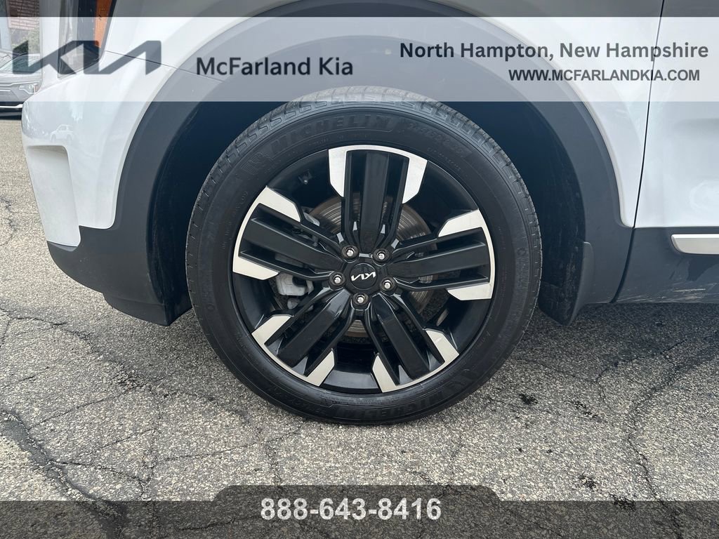 Used 2024 Kia Telluride SX w/ Towing Package image 28