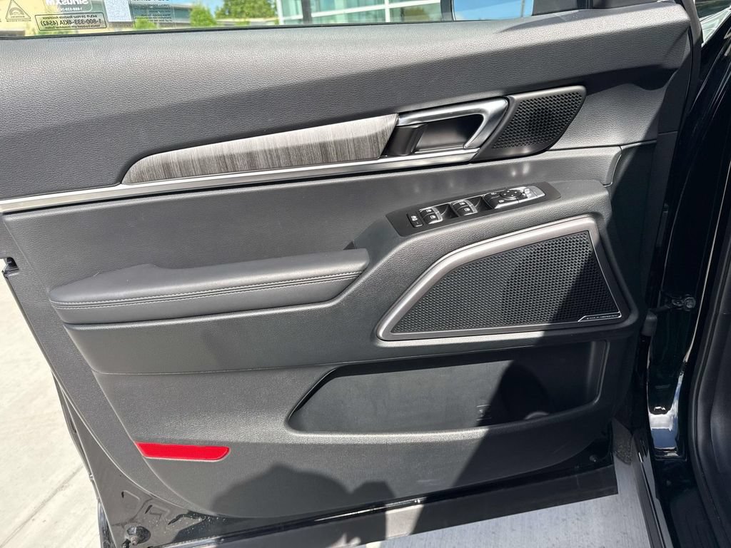 New 2025 Kia Telluride EX w/ EX Captain's Chair Package FWD image 23
