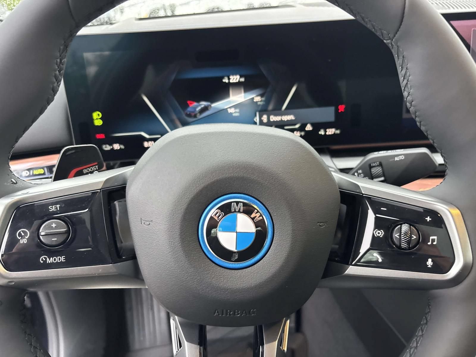 New 2026 BMW i5 eDrive40 w/ M Sport Package AWD/4WD image 37