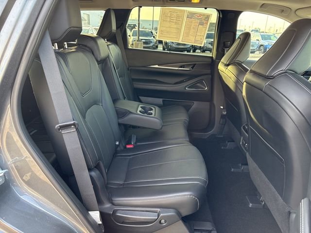 Used 2023 INFINITI QX60 Sensory w/ Vision Package image 13