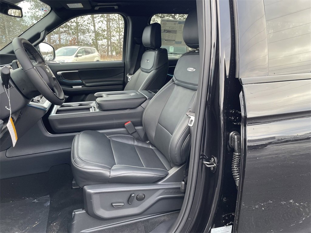 New 2025 Ford Expedition Max Platinum w/ Stealth Performance Package image 13