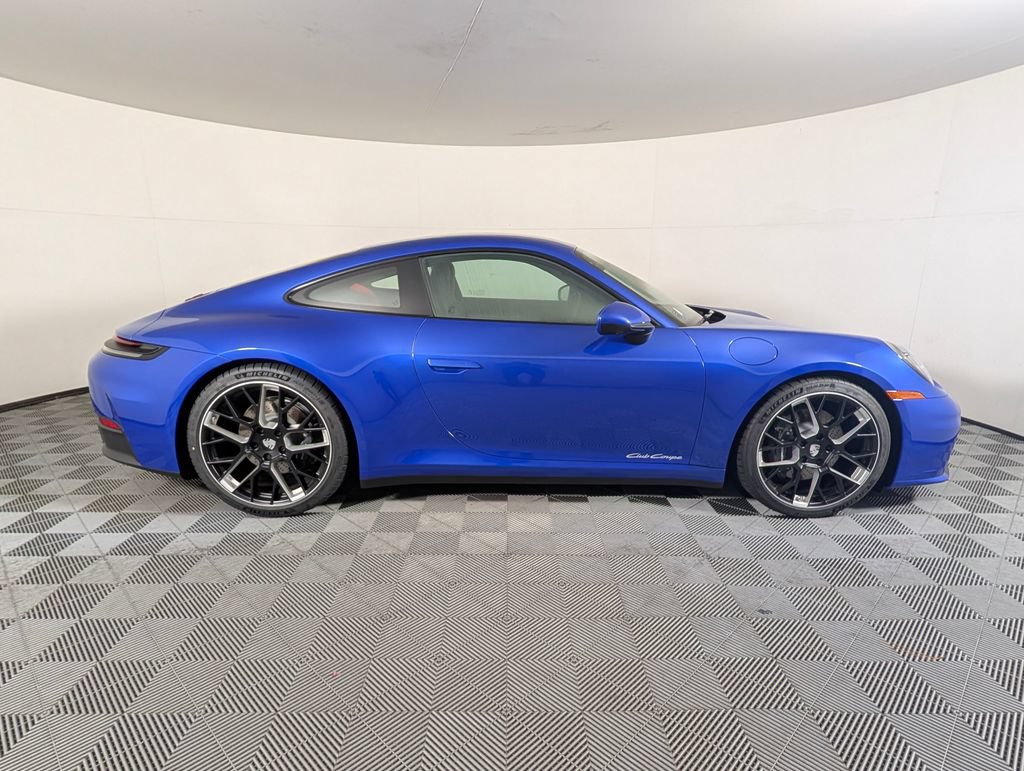 Used 2026 Porsche 911 Carrera T RWD image 8