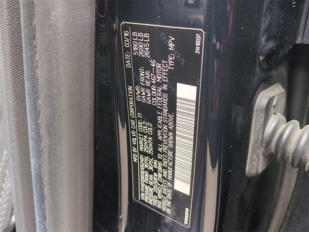 Used 2016 Volvo XC70 T5 Premier w/ Proximity Package image 30