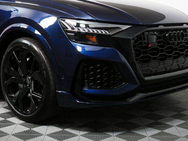 Used 2024 Audi RS Q8 w/ Black Optic Package AWD/4WD image 39