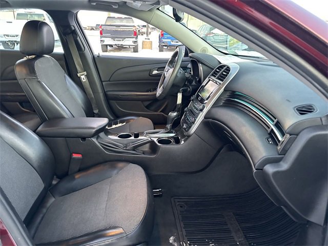 Used 2015 Chevrolet Malibu LT w/ Power Convenience Package image 20