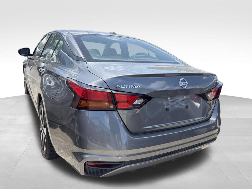 Used 2022 Nissan Altima 2.5 SV FWD image 13