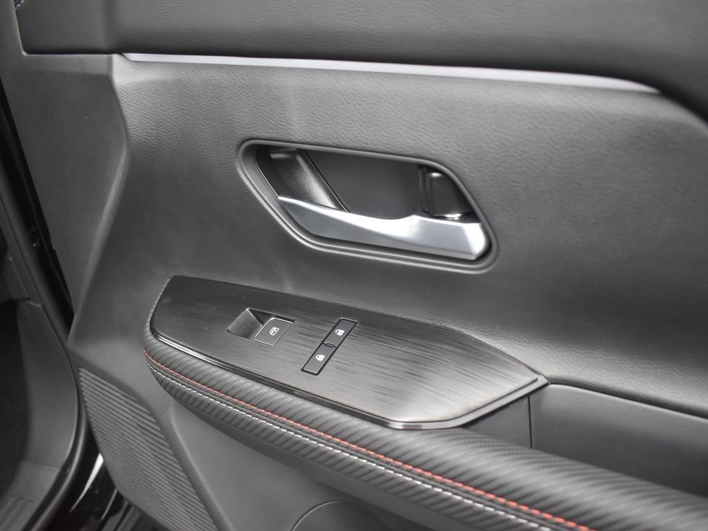 New 2026 Nissan Kicks SR image 25