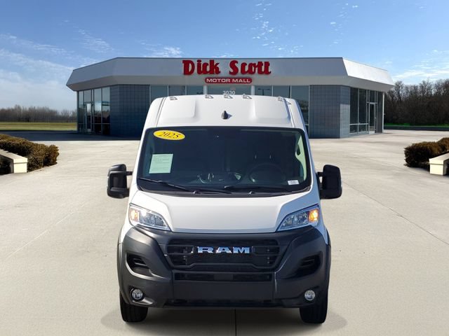 Used 2025 RAM ProMaster 2500 w/ Convenience Group FWD image 2