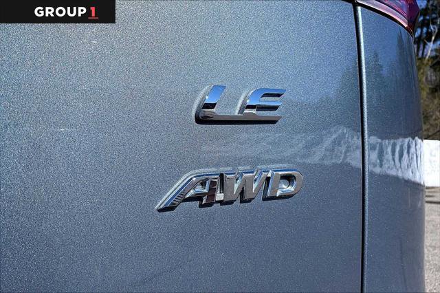 Certified 2022 Toyota Corolla Cross LE image 10