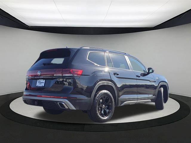 New 2026 Volkswagen Atlas Peak Edition image 7