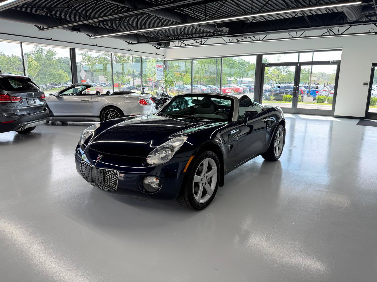 Used 2008 Pontiac Solstice Convertible w/ Preferred Package RWD image 8