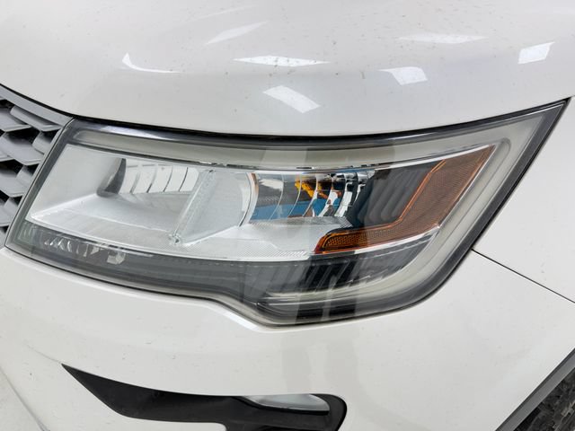 Used 2018 Ford Explorer Platinum AWD/4WD image 5