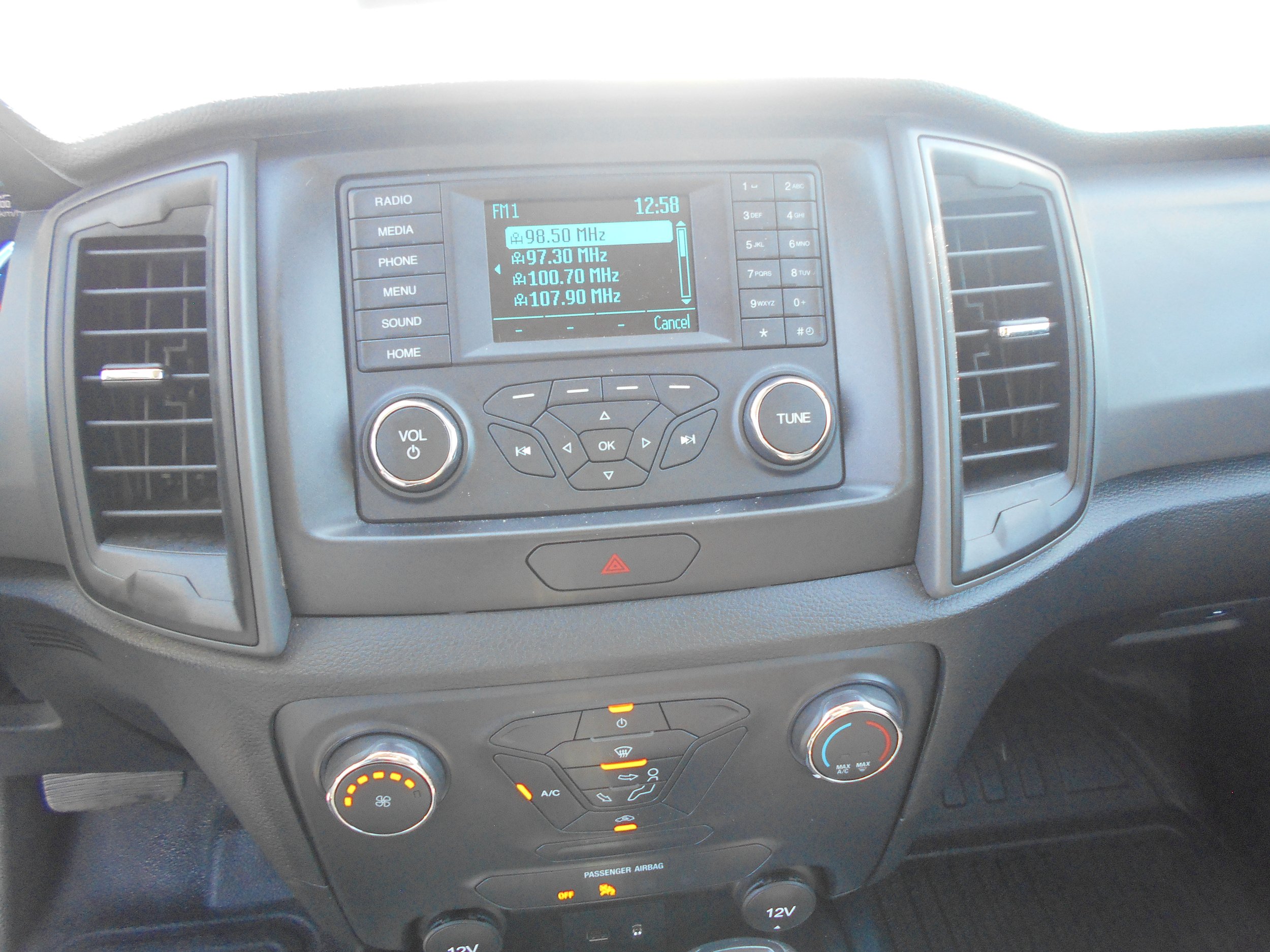 Used 2022 Ford Ranger XL RWD image 3