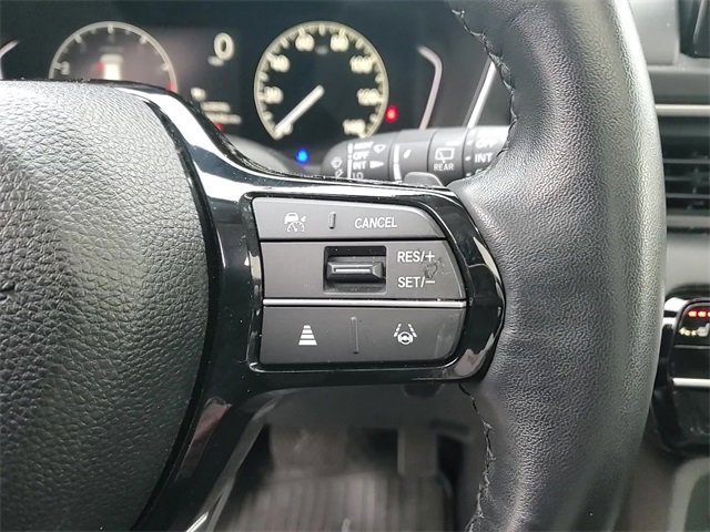 Used 2025 Honda Pilot Touring image 14