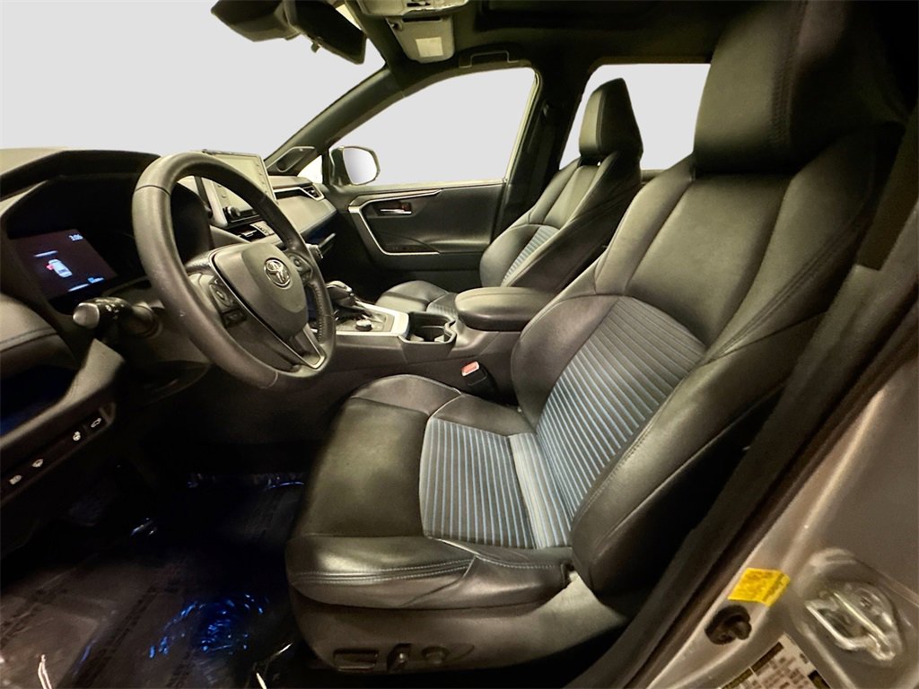 Used 2021 Toyota RAV4 XSE image 19