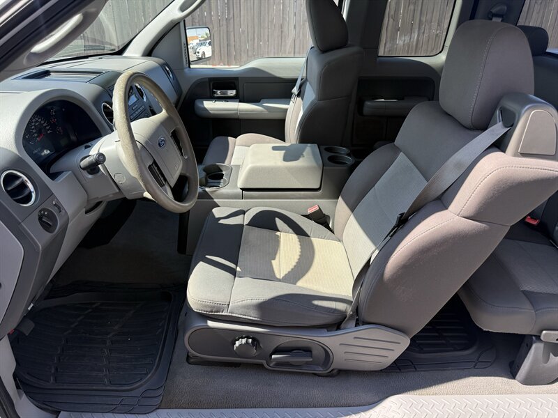 Used 2005 Ford F150 XLT RWD image 28
