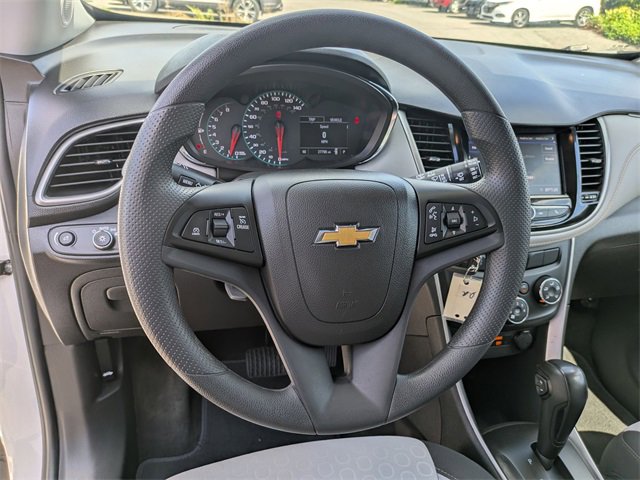 Used 2022 Chevrolet Trax LS w/ Tint and Cruise Package image 9