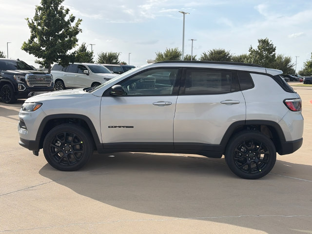 New 2026 Jeep Compass Latitude AWD/4WD image 3