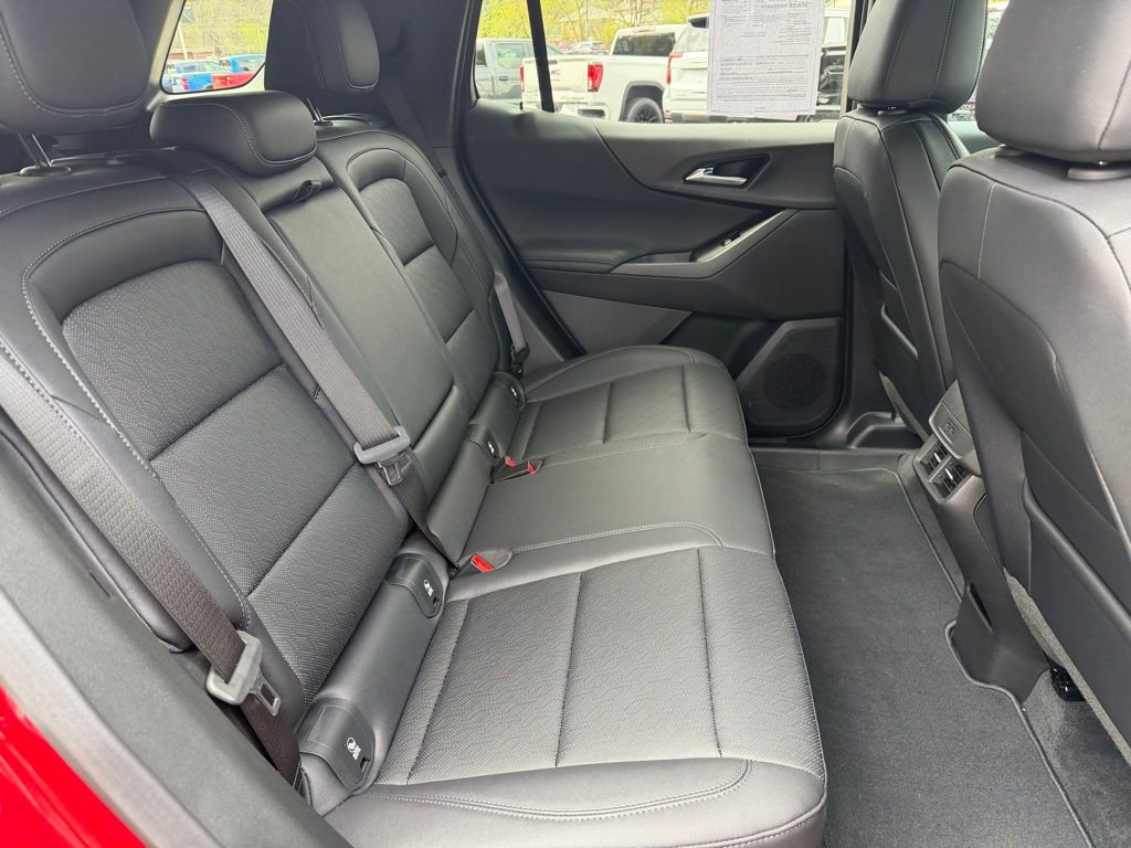 Used 2026 Chevrolet Equinox LT w/ Convenience Package II image 18