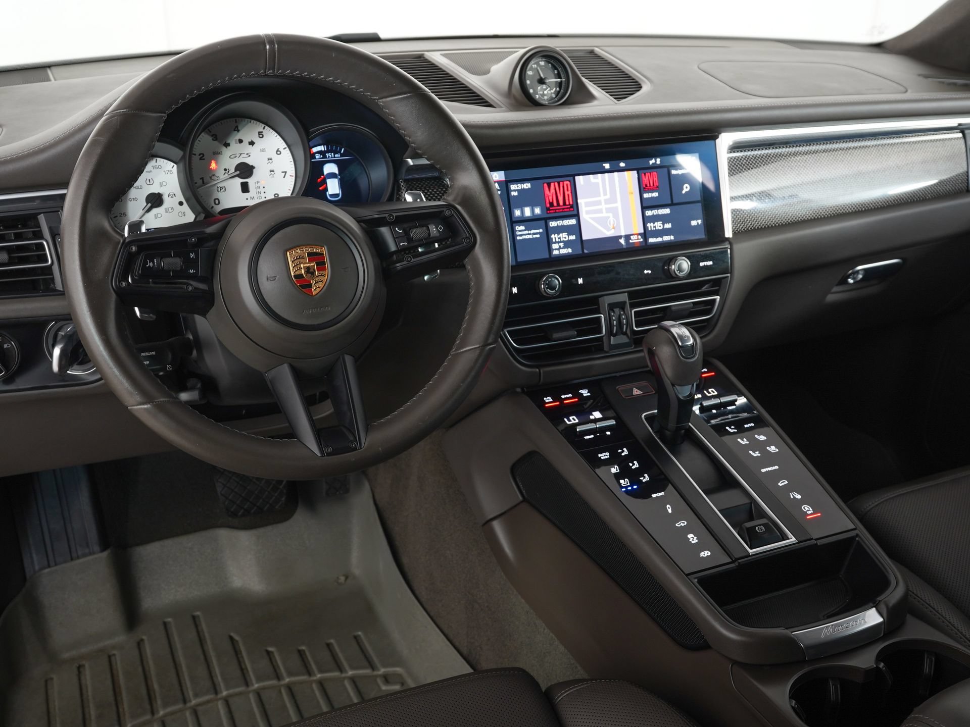 Used 2022 Porsche Macan GTS AWD/4WD image 16