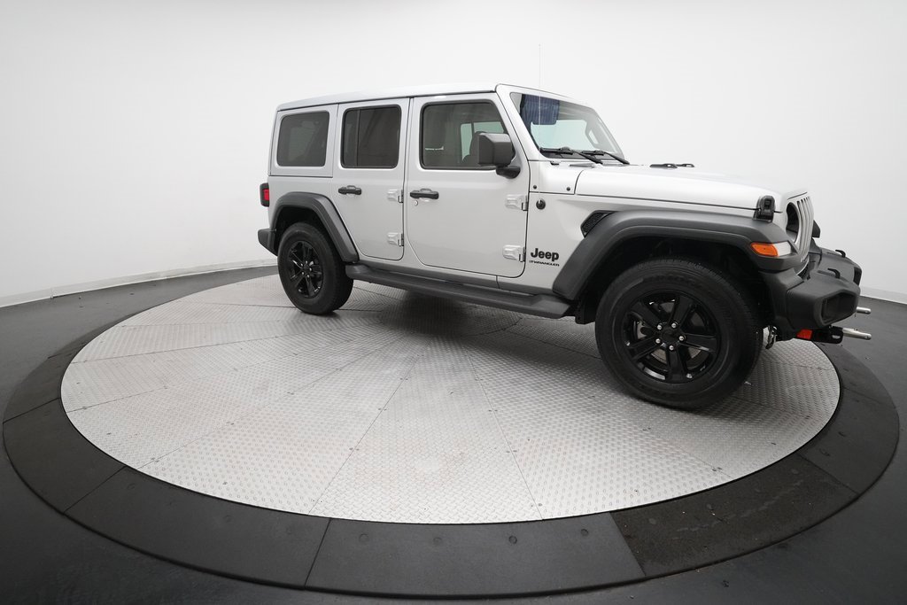 Used 2023 Jeep Wrangler Sport image 13