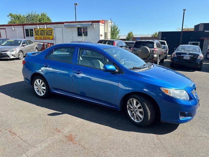 Used 2010 Toyota Corolla LE FWD image 3