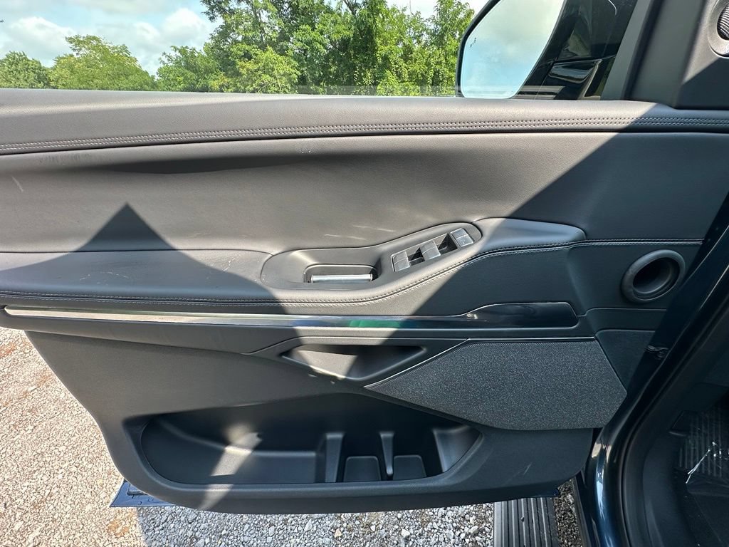 New 2027 Lincoln Navigator Reserve AWD/4WD image 19