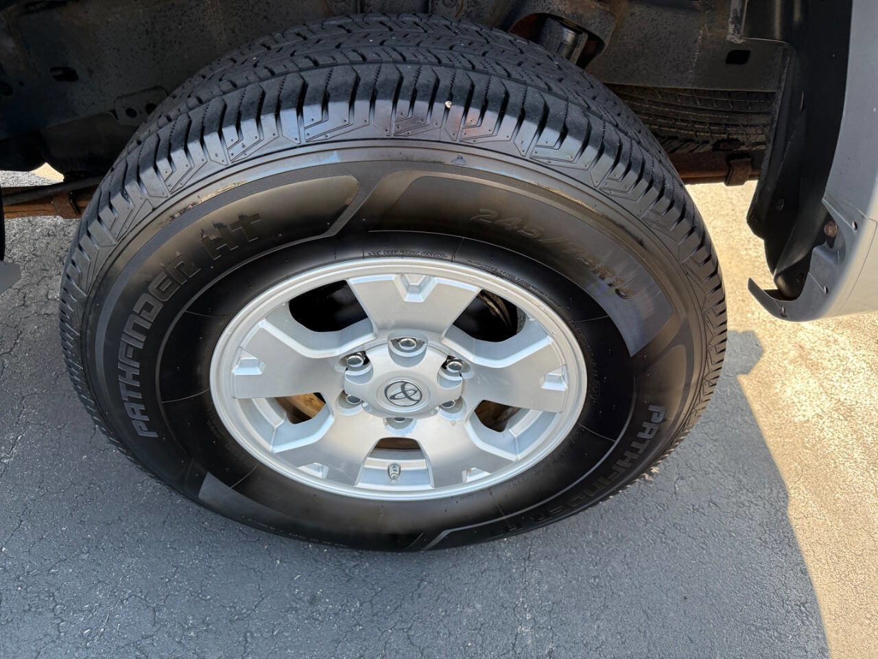 Used 2011 Toyota Tacoma 4x4 Double Cab w/ SR5 Pkg #2 image 91