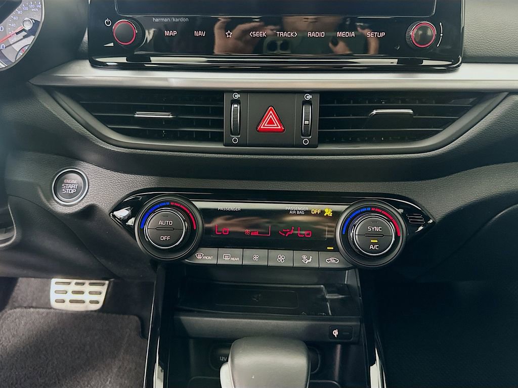 Used 2024 Kia Forte GT-Line w/ GT-Line Premium Package image 16