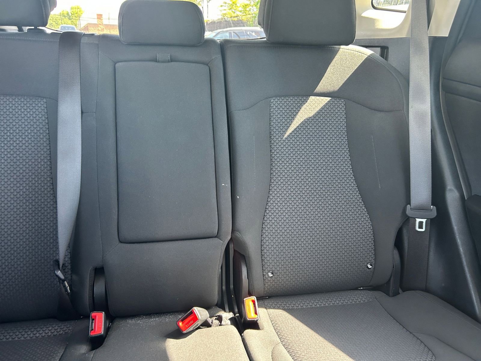 Used 2025 Kia Sportage LX FWD image 32