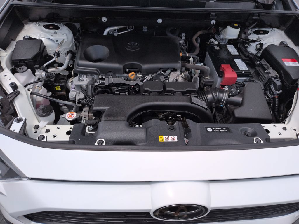 Certified 2021 Toyota RAV4 LE AWD/4WD image 22