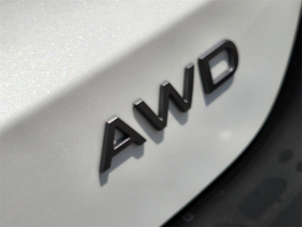 New 2025 Nissan Kicks SV w/ SV Premium Package image 8