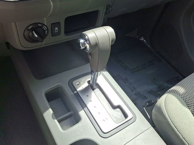 Used 2019 Nissan Frontier SV image 16