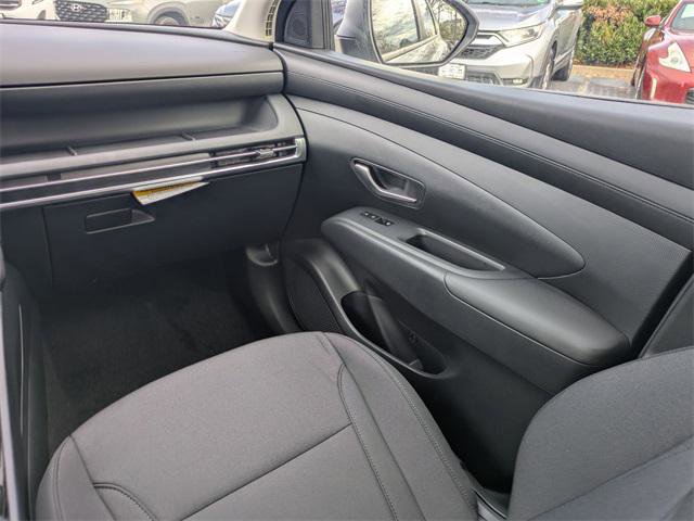 New 2026 Hyundai Tucson SE image 16