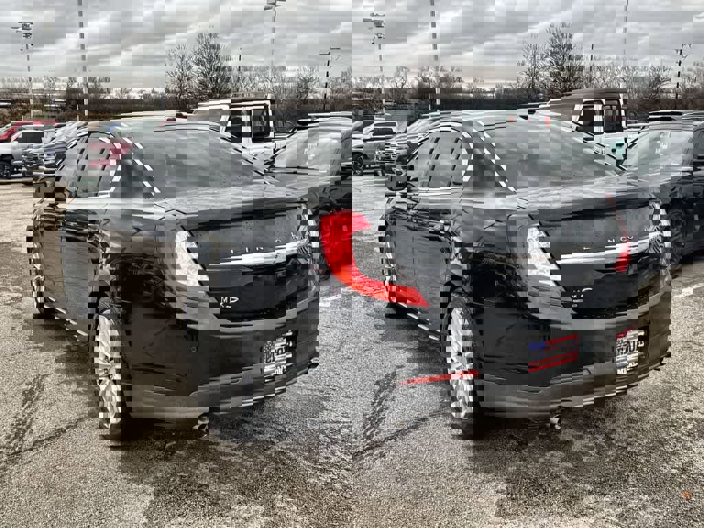 Used 2015 Lincoln MKS AWD w/ Equipment Group 201A image 4