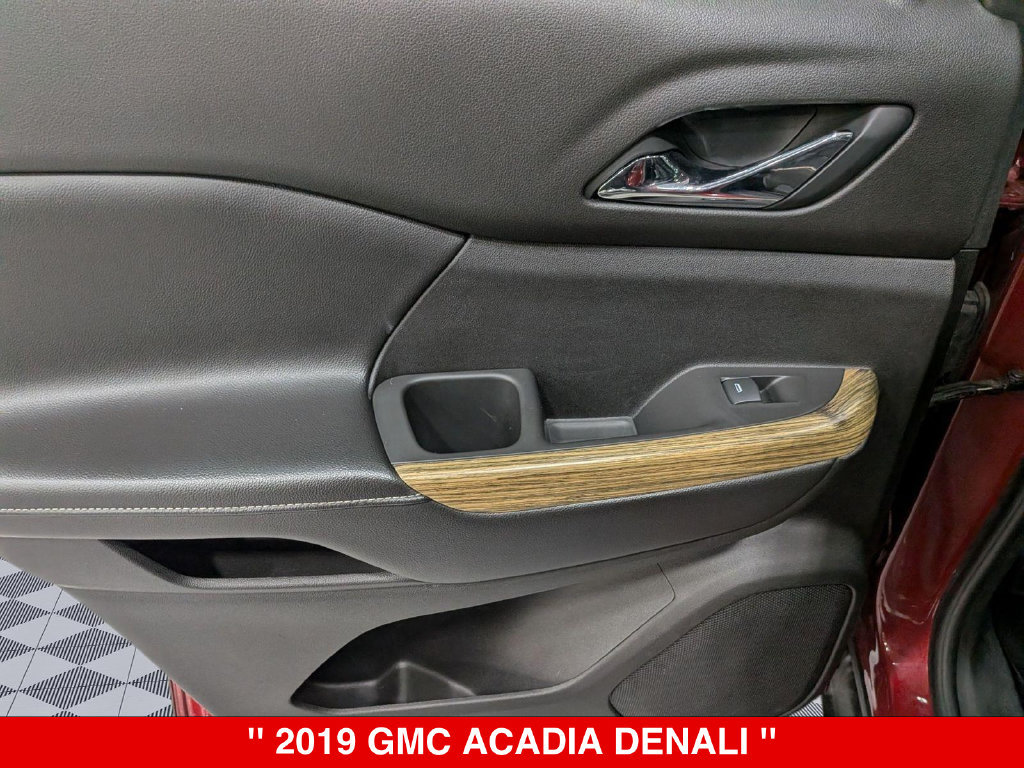 Used 2019 GMC Acadia Denali AWD/4WD image 30