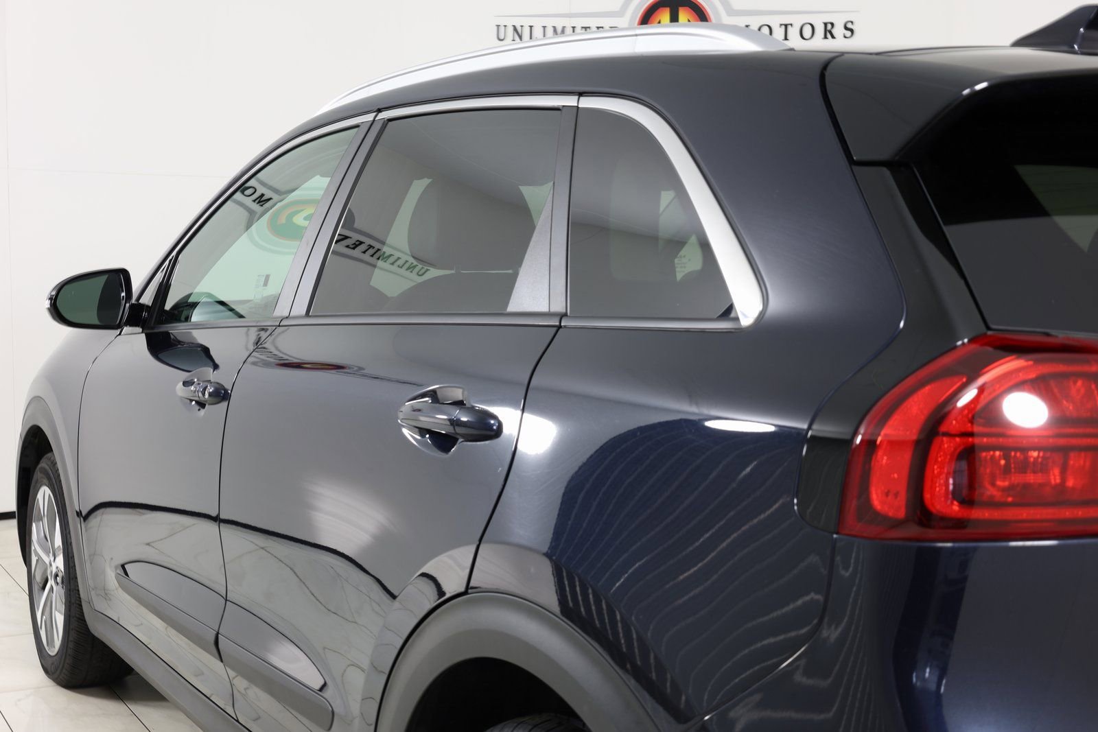 Used 2022 Kia Niro EX Premium w/ Cold Weather Package image 44